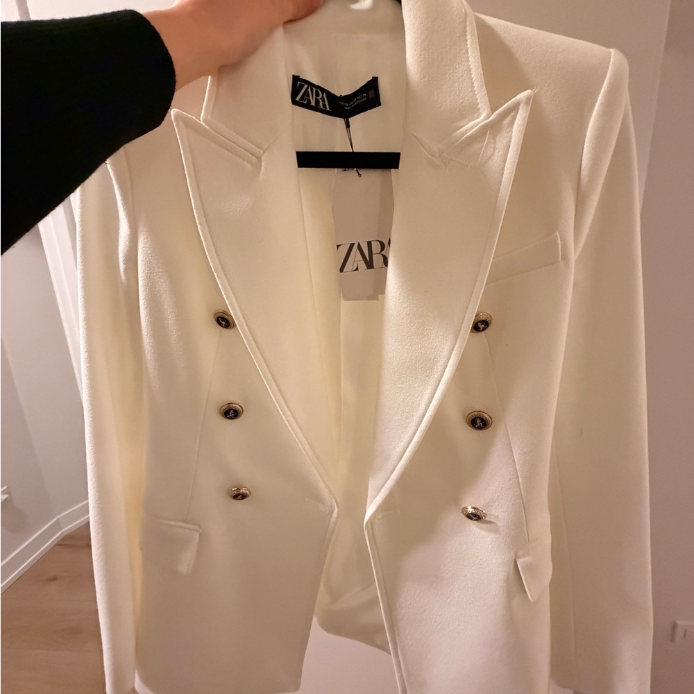 Zara Women's Cream Double-Breasted Blazer - Picture 2 of 2